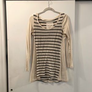 Anthropologie pure and good long sleeve tshirt